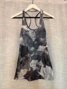 lululemon athletica Gray & Black Watercolor-Print Racerback Tank
